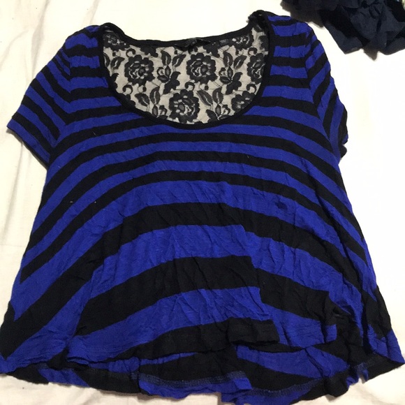 Striped crop top - Picture 2 of 3